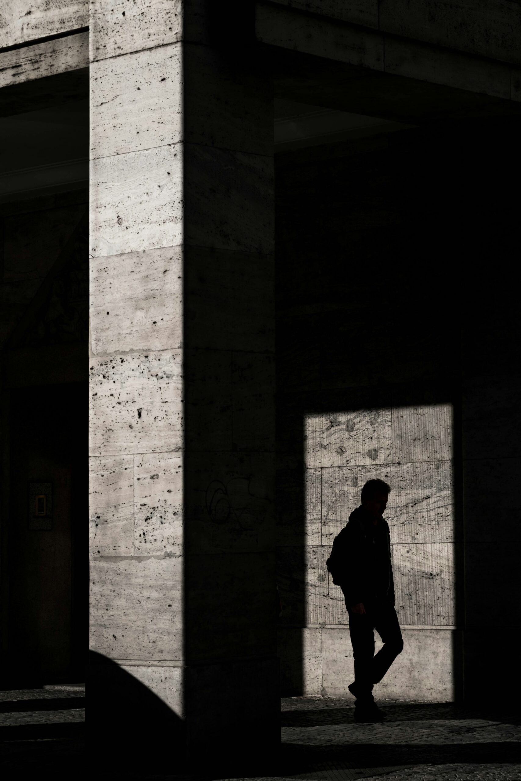 سایه در عکاسی خیابانی